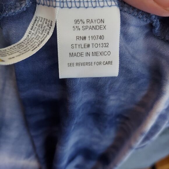 ‎Emelia tie-dye crop top - Picture 7 of 8